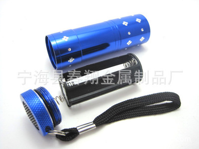 廠家直銷9LED雕花CX-303迷你手電筒 —— 寧?？h春翔金屬制品廠跑量款首選